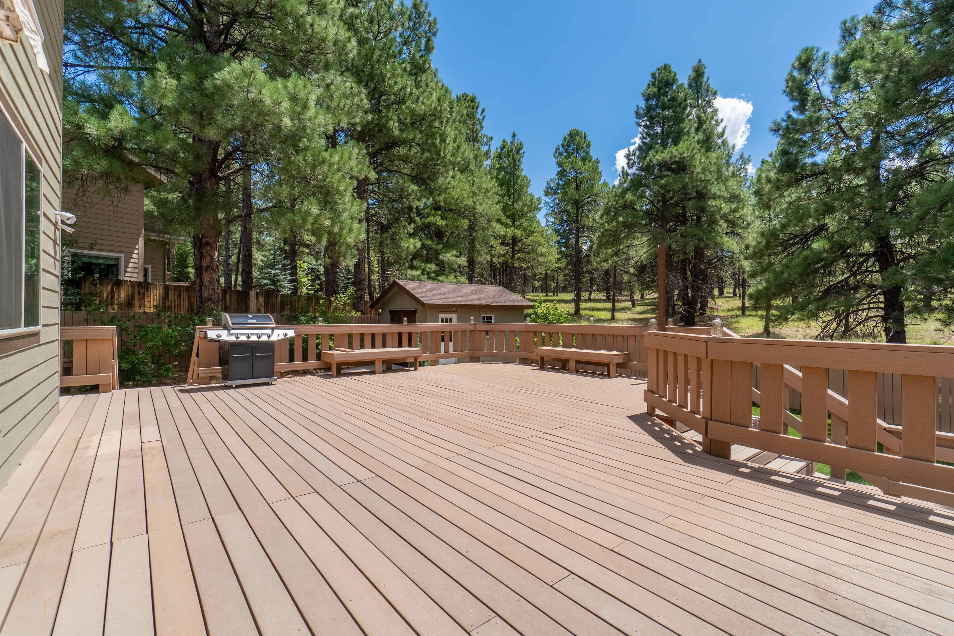 Deck Building & Remodeling image
